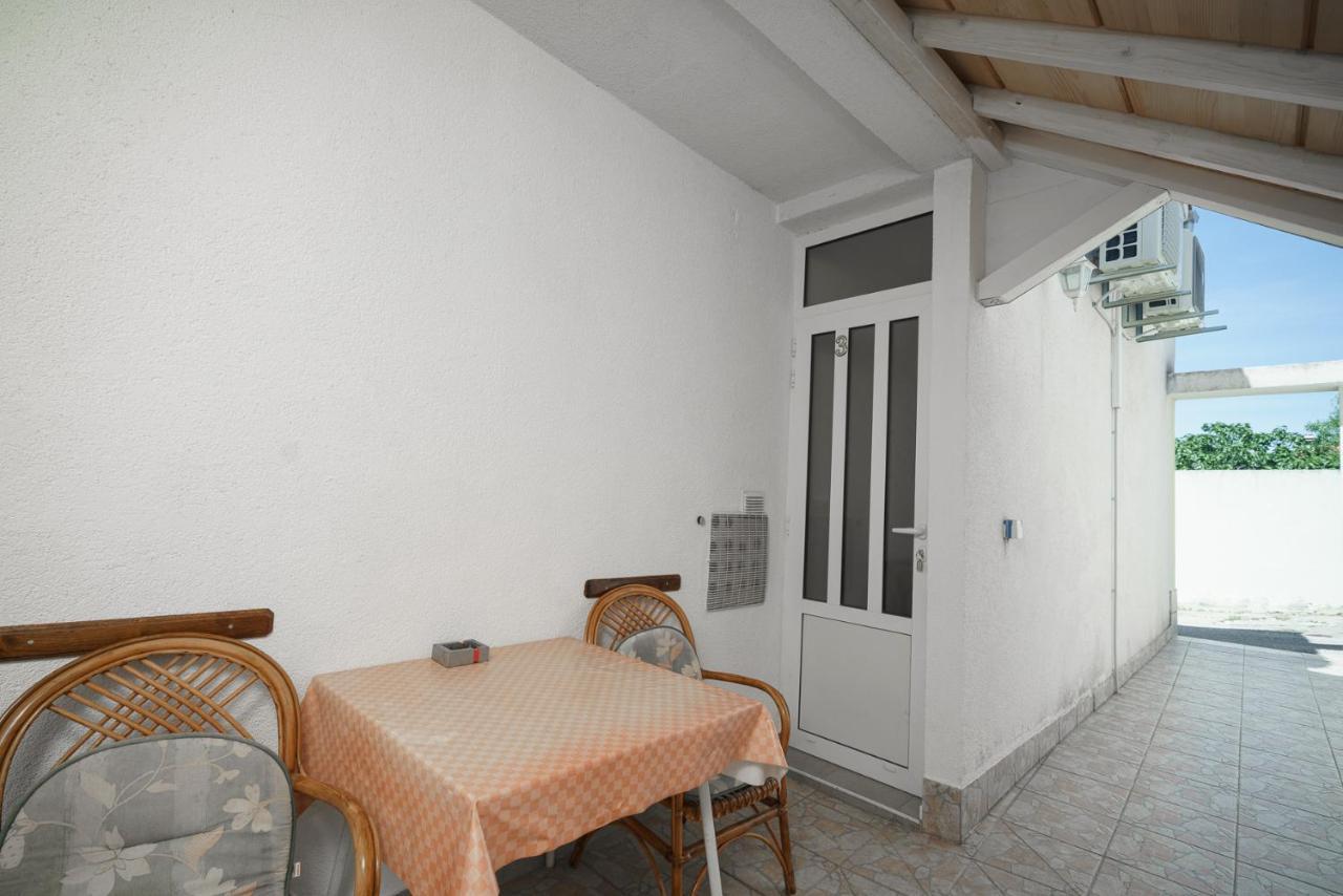 Apartmani Krizanovic 沃迪切 外观 照片